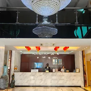Comfort Center Hotel
